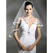 Una capa de longitud hermosa punta de los dedos boda velo