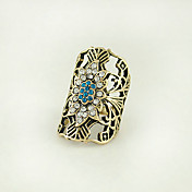 Antique Style Cocktail Ring With Rhinestone Flower