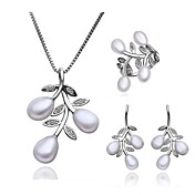 Elegant Cuprum Med Cubic Zirconia / Pearl kvinner smykker Set inkludert kjede, øredobber, ring