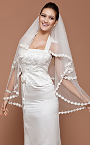 One-tier Tulle Fingertip Veil With Lace Applique Edge (More Colors Available)