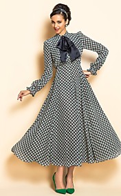TS Print Bow Tie Collar Maxi Dress
