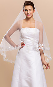 Elegant 1 Layer Elbow Length Wedding Veil With Lace Applique Edge