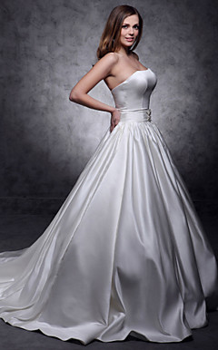 LAILIE - Kleid für die Braut aus Satin
