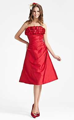A-line Princess Strapless Knee-length Taffeta Bridesmaid Dress