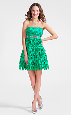 A-line Strapless Short/Mini Stretch Satin Cocktail Dress