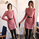 Vestido Bodycon cercado de mulheres